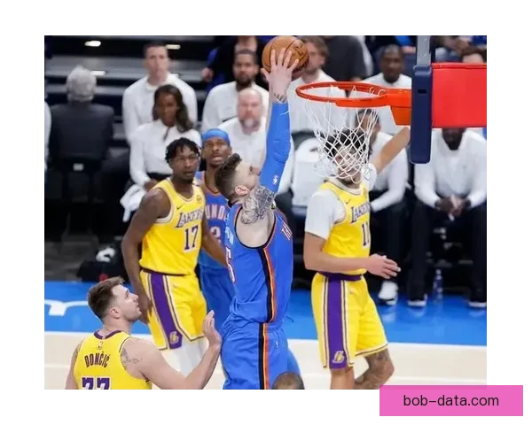 亚历山大三节狂砍28+7+7 雷霆正负值+35大胜湖人迎43分暴击